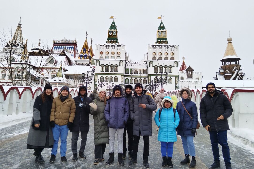 Иллюстрация к новости: Культурная страничка: Посещение Измайловского кремля иностранными студентами Высшей школы бизнеса